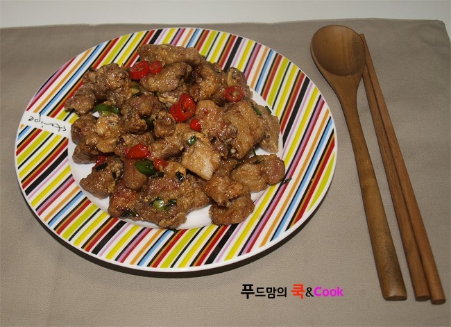 밥반찬으로 좋은 중국식 돼지갈비 만들기