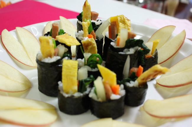 재미있는 요리~~~도레미 꼬투리김밥과 국물 떡볶이