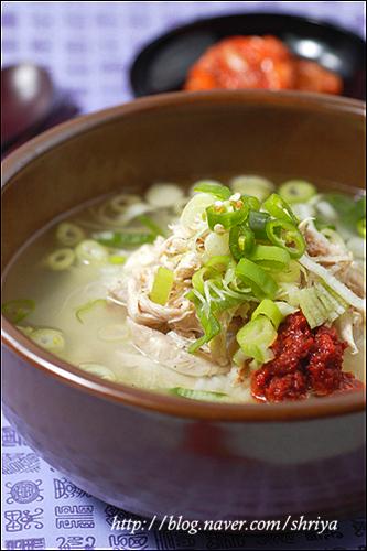 닭한마리닭곰탕 이미지