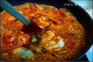 부드러움이 가득한 마요네즈소스 떡볶이