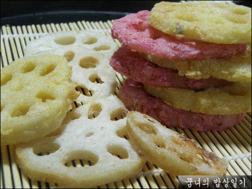 과자 맛을 잊게 만드는 건강간식 "찹쌀연근튀김"