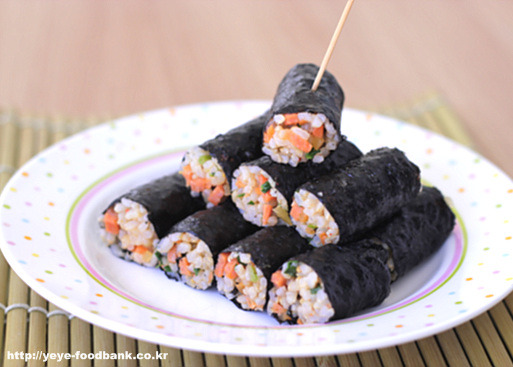 김밥한입 이미지
